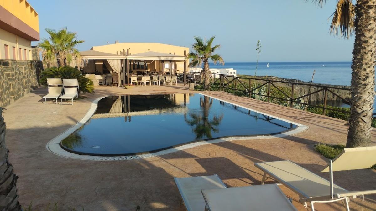 Hotel Bue Marino