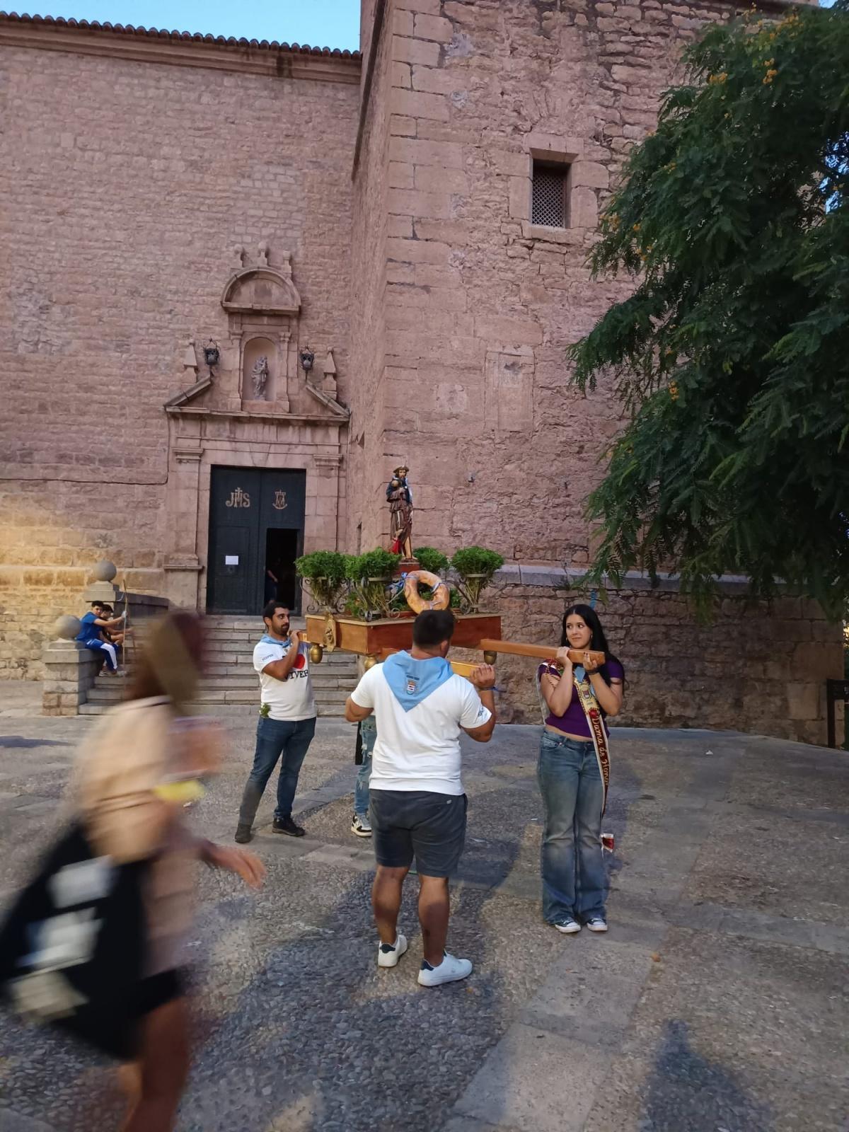 Viver da la bienvenida a sus Reinas ¡Empiezan las Fiestas de Viver 2025! Viver da la bienvenida a sus Reinas ¡Empiezan las Fiestas de Viver 2025!