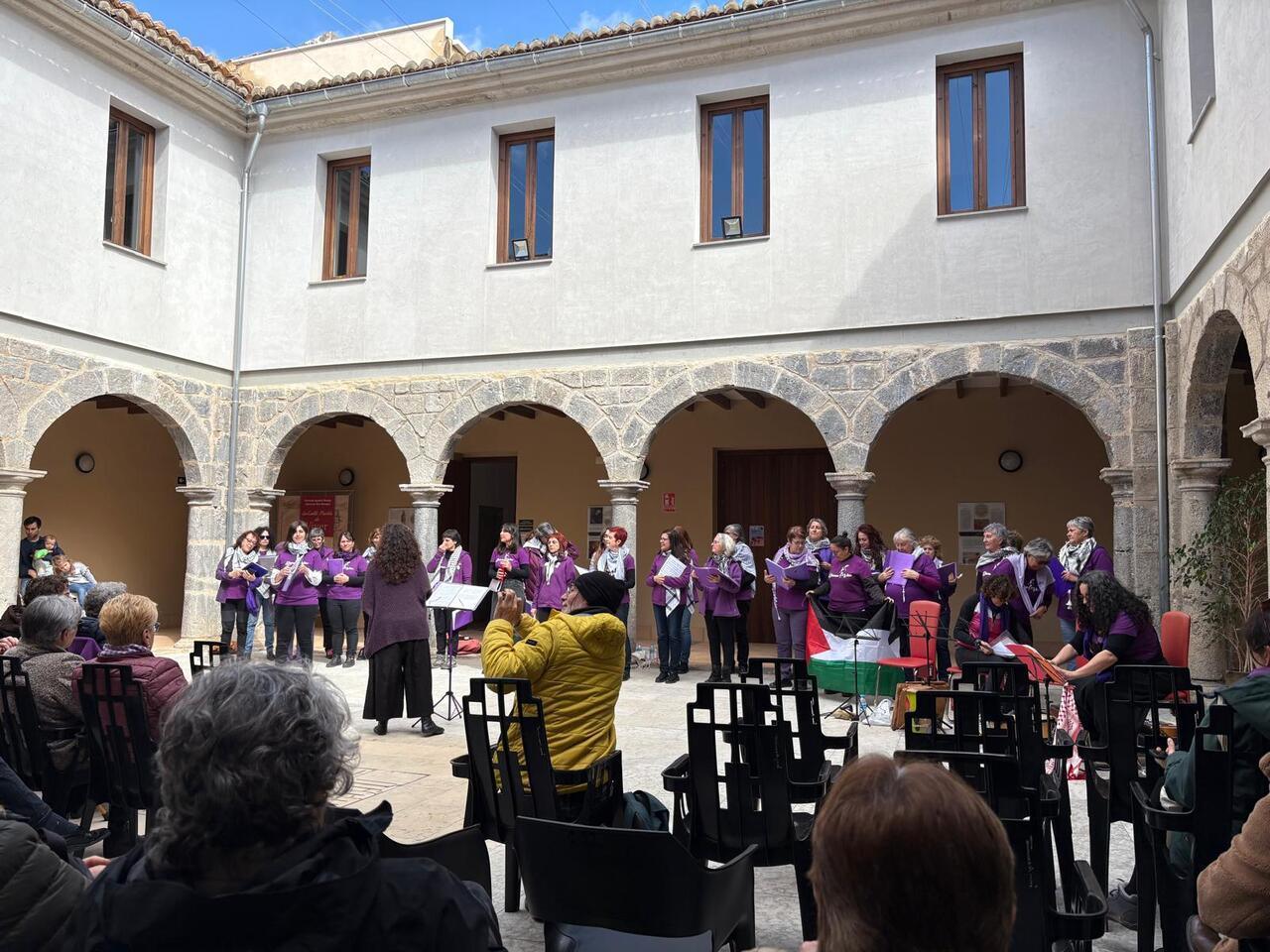 Celebración 8m 