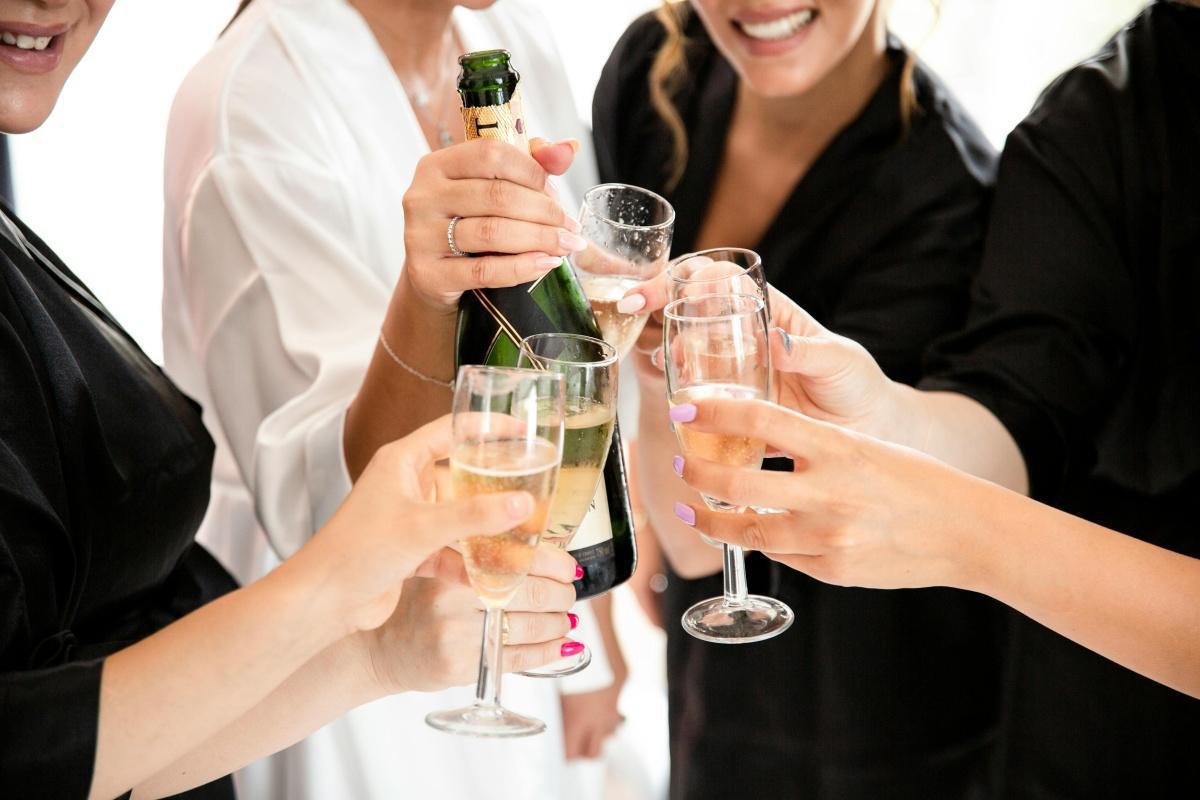 Guests Arrive