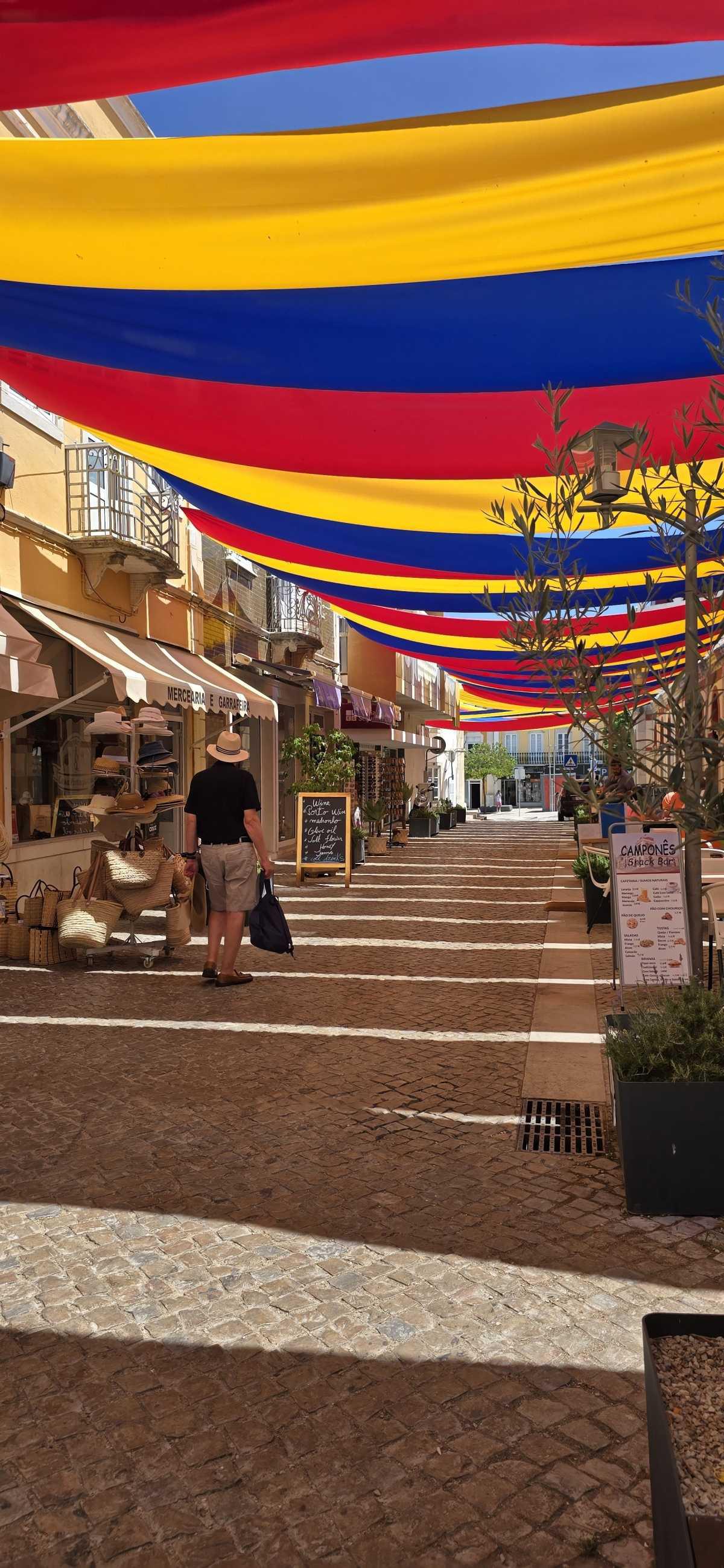 Loulé (Algarve) : Une ville de charme entre marché typique, ruelles animées et cœur authentique 🌿🧡