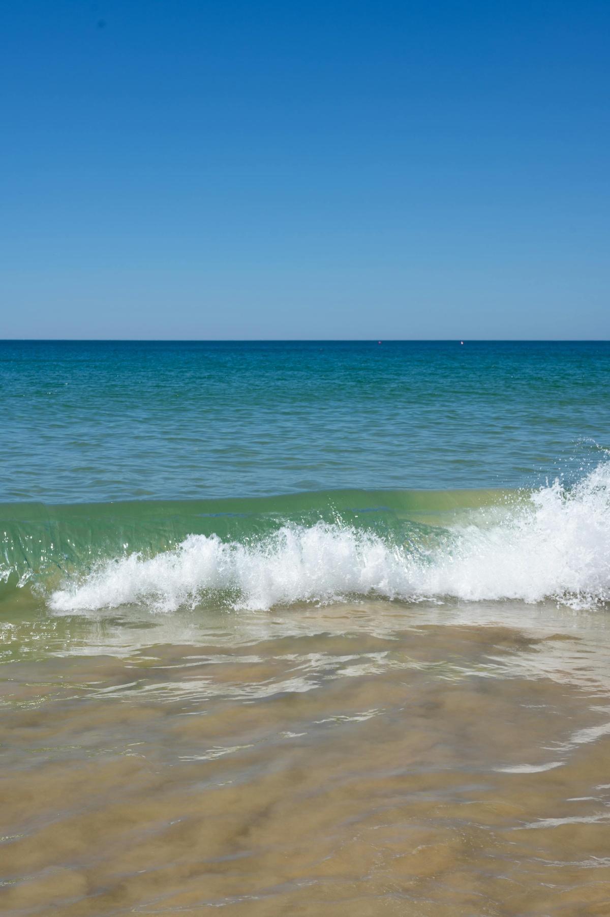 Albufeira (Algarve) : Animée, ensoleillée, familiale – l’Algarve dans toute sa splendeur 🌞🎶 Albufeira (Algarve) : Animée, ensoleillée, familiale – l’Algarve dans toute sa splendeur 🌞🎶