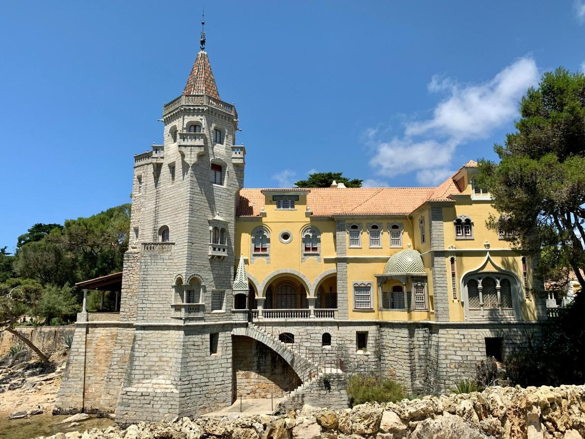 Parque Marechal Carmona (Cascais) : Un havre de nature au cœur de la ville 🌿 Parque Marechal Carmona (Cascais) : Un havre de nature au cœur de la ville 🌿