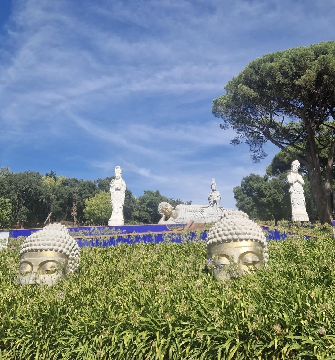 Parque Bacalhôa Buddha Eden - Le plus grand jardin asiatique d’Europe, entre art, paix et nature 🏯🌸 Parque Bacalhôa Buddha Eden - Le plus grand jardin asiatique d’Europe, entre art, paix et nature 🏯🌸