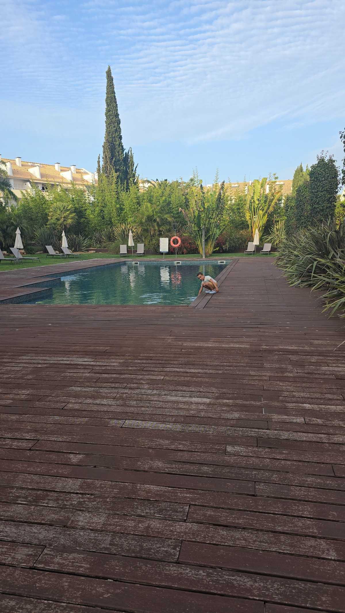 Appartement à Vilamoura (Algarve - Portugal) : Calme, confort et jardin privé pour une semaine parfaite en famille 🌿🐾