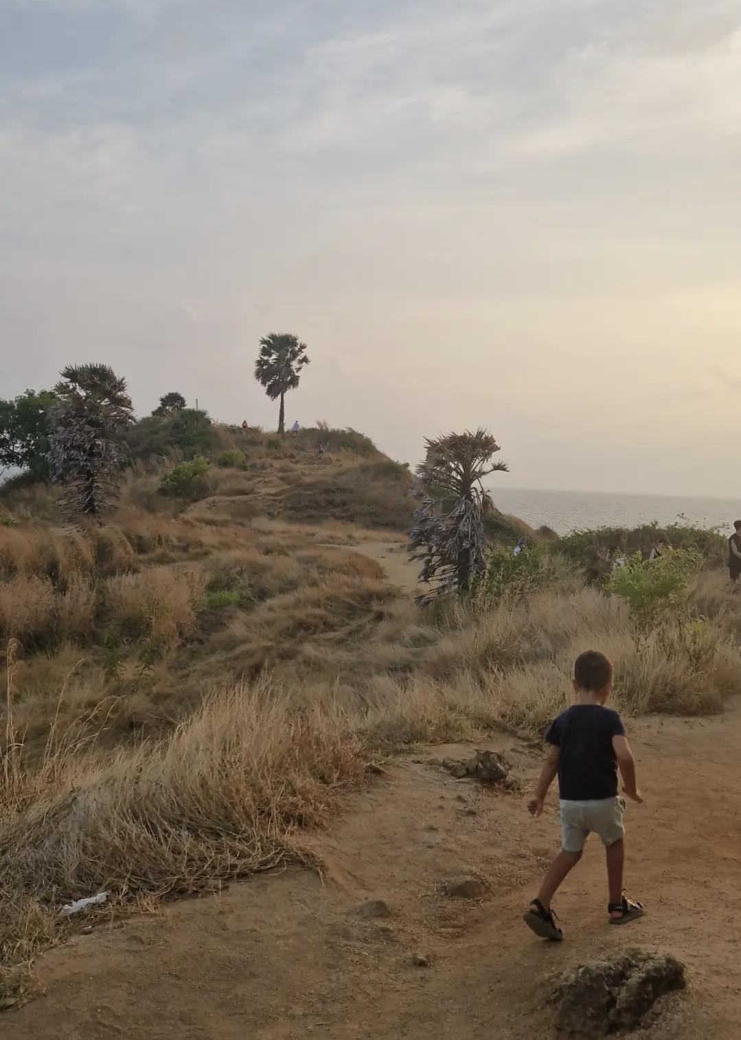 Promthep Cape – Le spot des plus beaux couchers de soleil à Phuket 🌅 Promthep Cape – Le spot des plus beaux couchers de soleil à Phuket 🌅