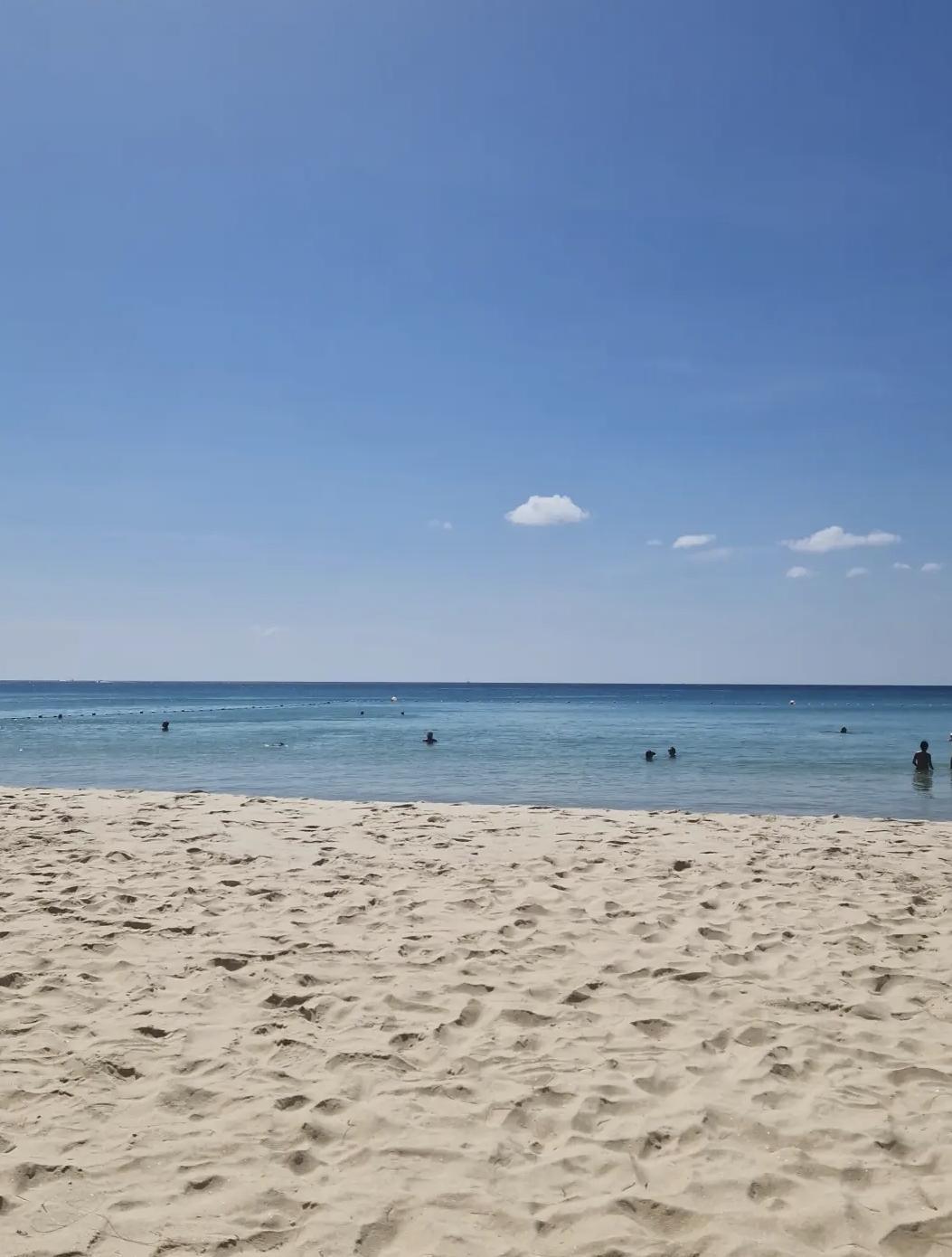 Kata – Plage, restaurants et animations en famille 🌊🍹 Kata – Plage, restaurants et animations en famille 🌊🍹