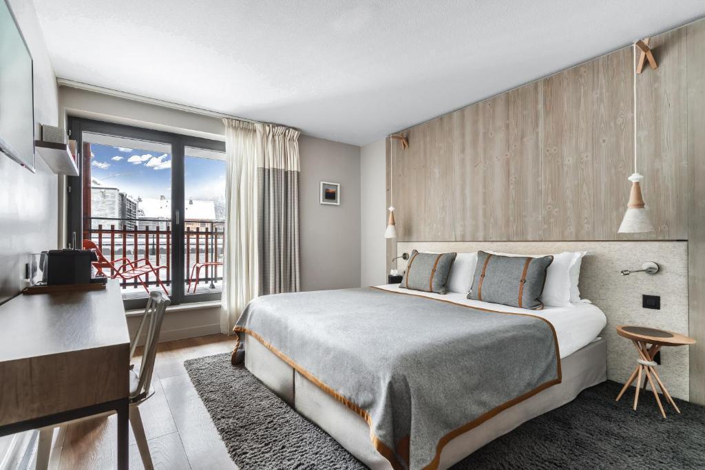 Heliopic Hôtel & Spa à Chamonix, un séjour entre détente et aventure 🏔️ Heliopic Hôtel & Spa à Chamonix, un séjour entre détente et aventure 🏔️