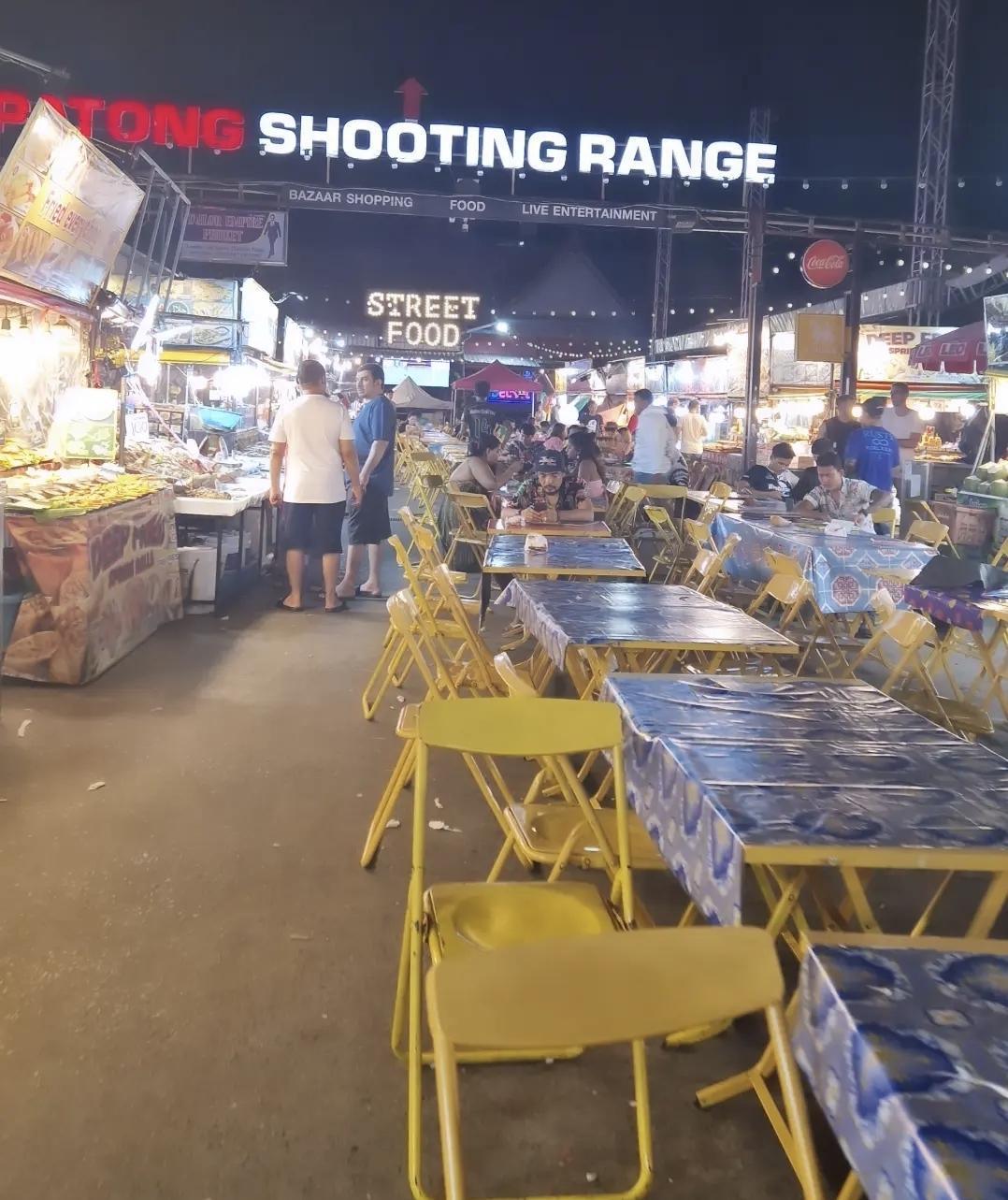 Bangla Road – Le cœur festif de Phuket 🎶🍹 Bangla Road – Le cœur festif de Phuket 🎶🍹