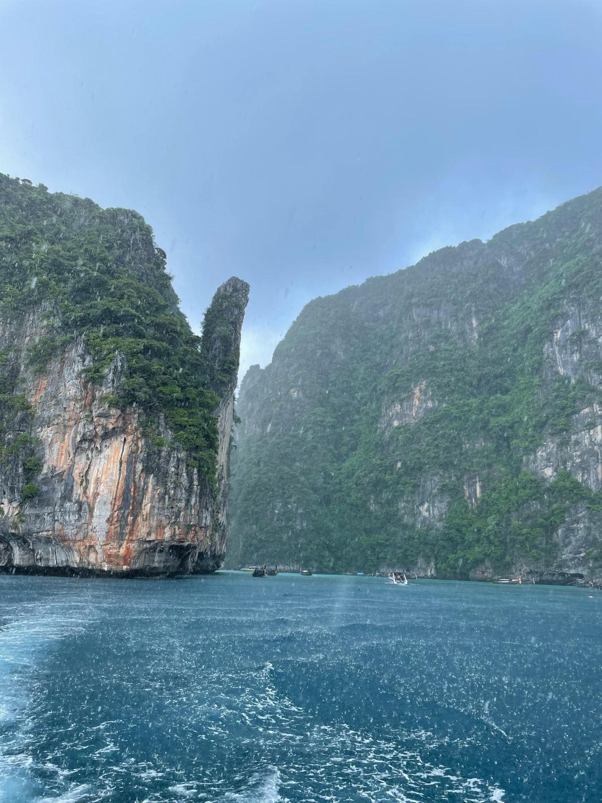 🌞 Krabi Centre – Entre authenticité, animations et fête de Songkran 💦