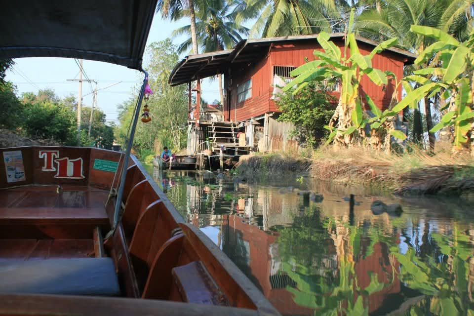 🛶 Marché flottant de Bangkok – immersion authentique 