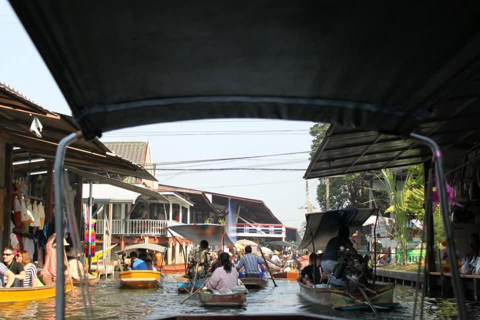 đ¶ MarchĂ© flottant de Bangkok â immersion authentique đ¶ MarchĂ© flottant de Bangkok â immersion authentique
