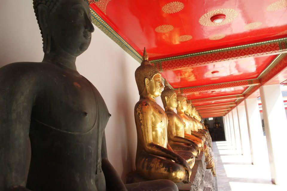 🛕 Wat Pho – Le grand Bouddha couché à Bangkok 🌟