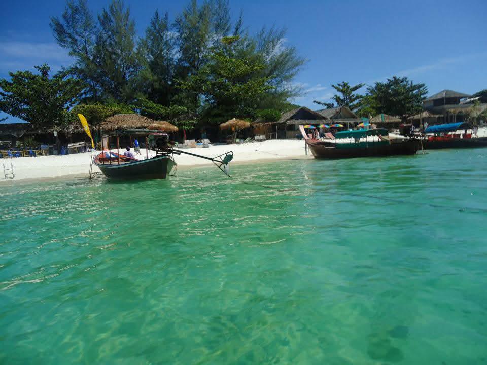 🏝 Koh Lipe – L’île magique entre mer et coucher de soleil 🌅
