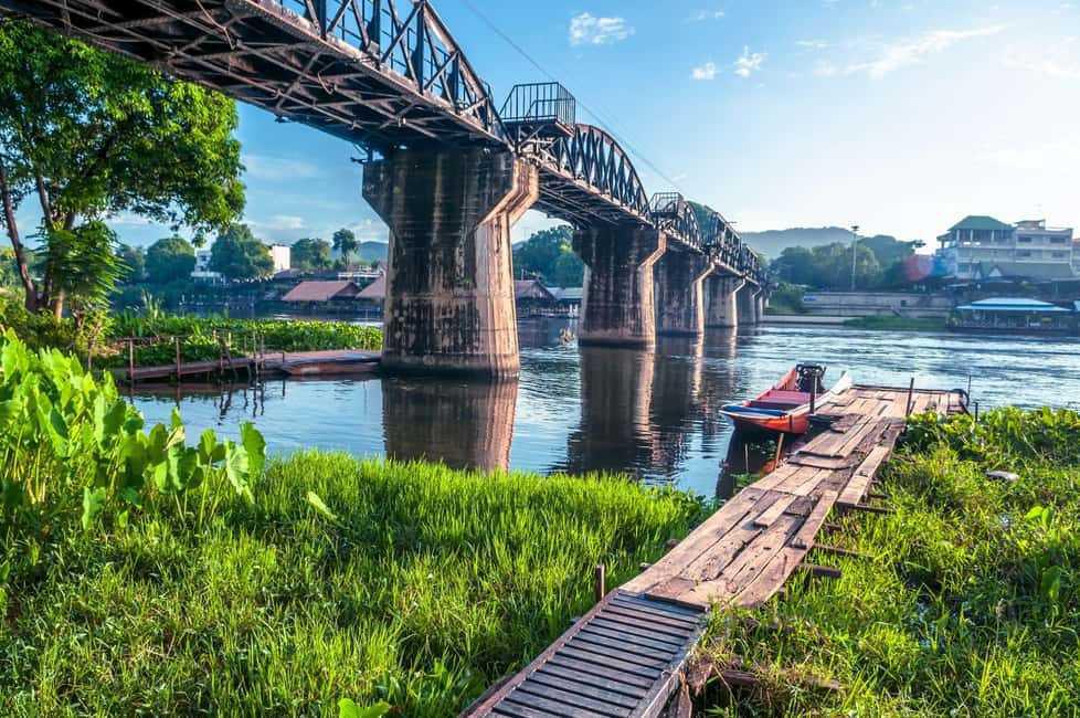 🌉 Pont de la rivière Kwai – Histoire et balade familiale à Kanchanaburi