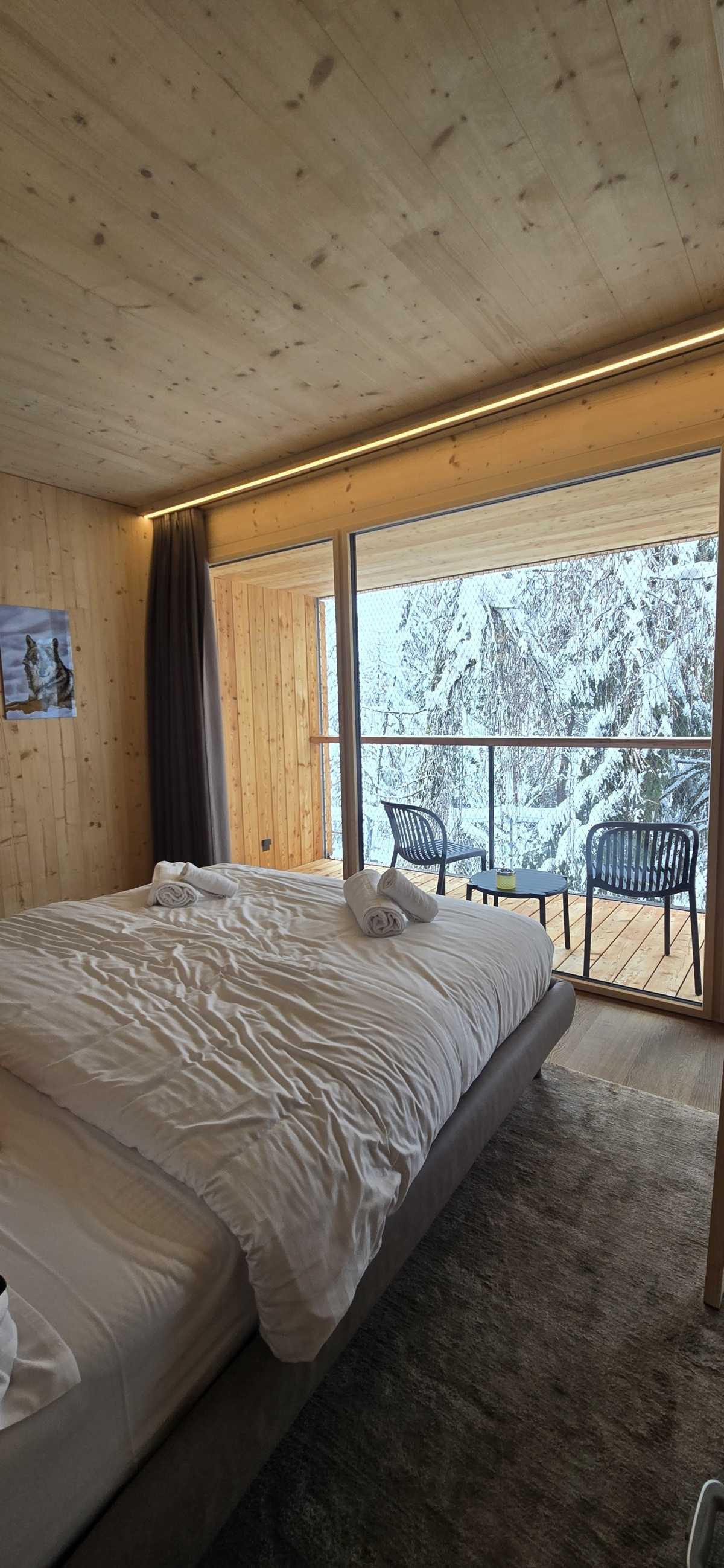 Hotel Zoo des Marécottes — Nature, animaux et moment magique en famille 🐻🌲 Hotel Zoo des Marécottes — Nature, animaux et moment magique en famille 🐻🌲