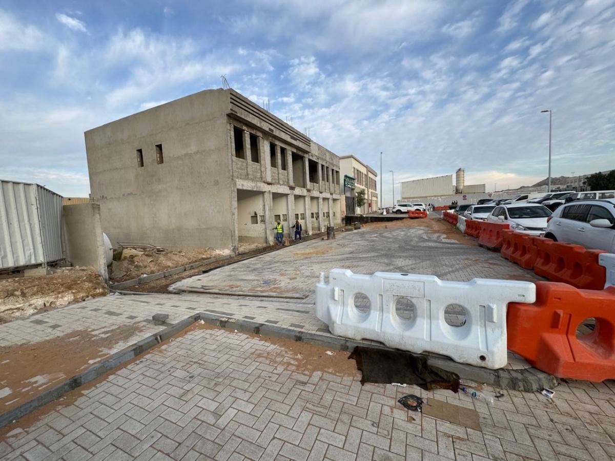 ‏مطلوب مستثمر تكملة البناء 1 سنه ‏10 سنوات استثمار 220 الف درهم إيجار سنوي ‏ صناعية العين العراس