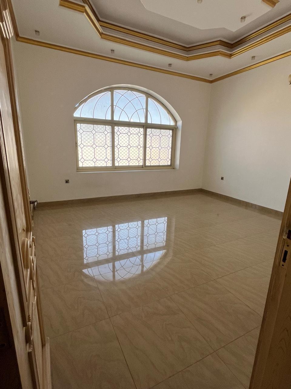 فيلا للبيع فالشارقة منطقة واسط