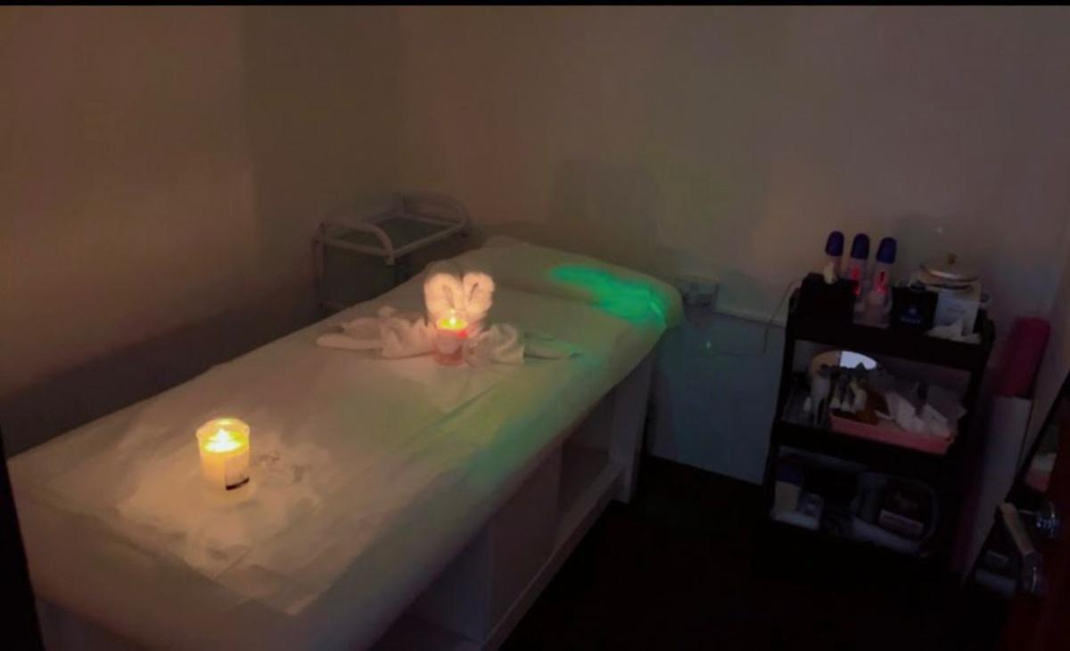 Villa with salon and spa for sale in Abu Dhabi / Al Bateen Villa with salon and spa for sale in Abu Dhabi / Al Bateen