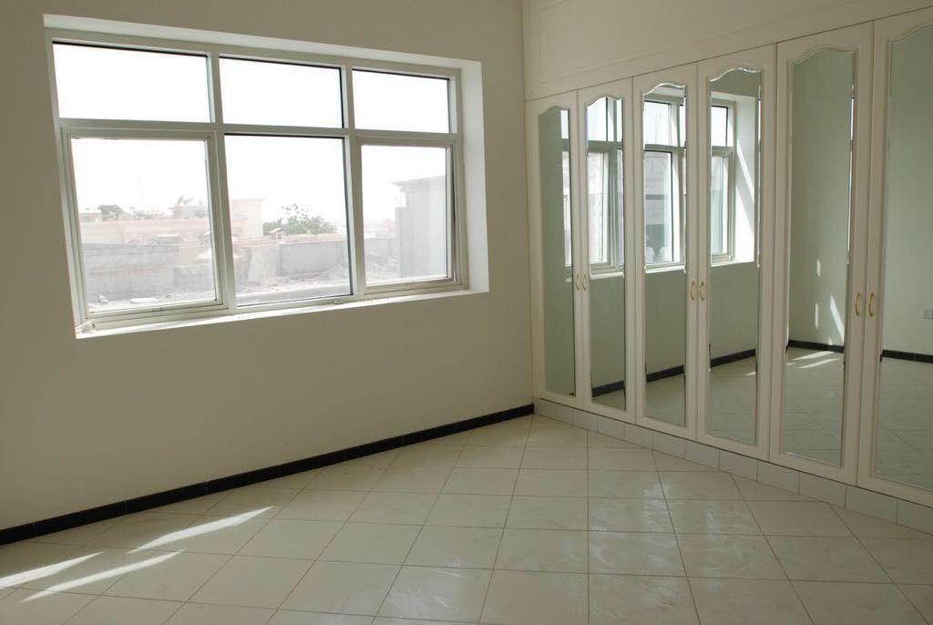 فيلا للإيجار الشارقة منطقة العزرة