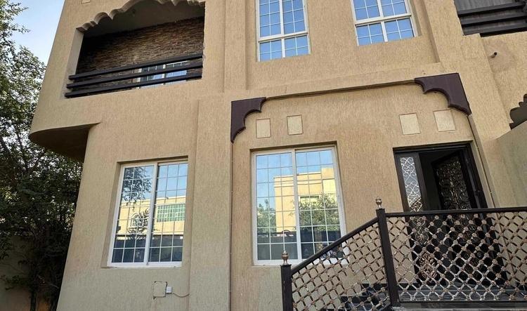 فيلا للإيجار مويهات عجمان 