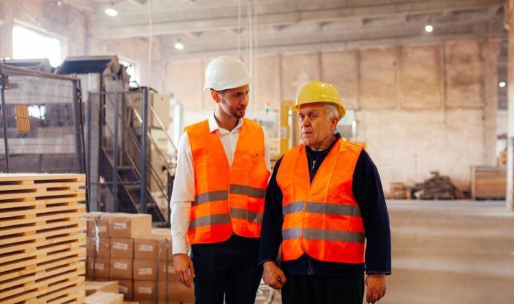 La Visite de Mi-Carrière : Un Rendez-vous Clé pour Prévenir la Désinsertion Professionnelle