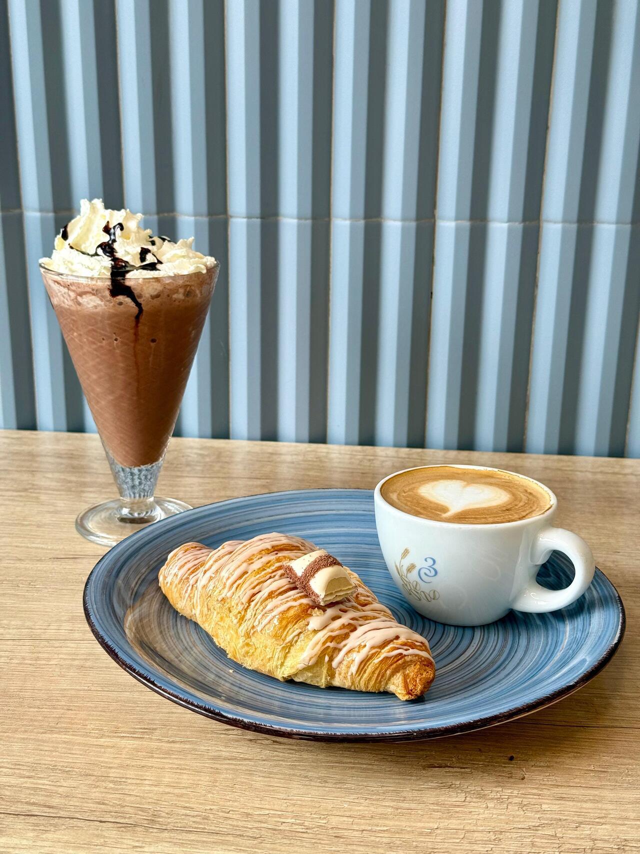 Cafe_Croissant