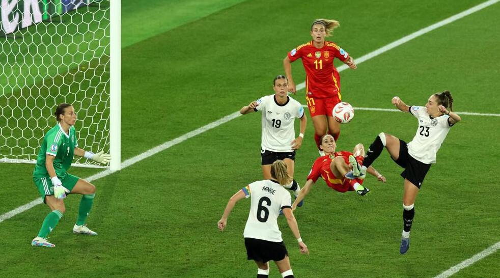 Bonmatí Infrange il Tabù Tedesco e Porta le Roja in Finale di Euro 2025 Bonmatí Infrange il Tabù Tedesco e Porta le Roja in Finale di Euro 2025