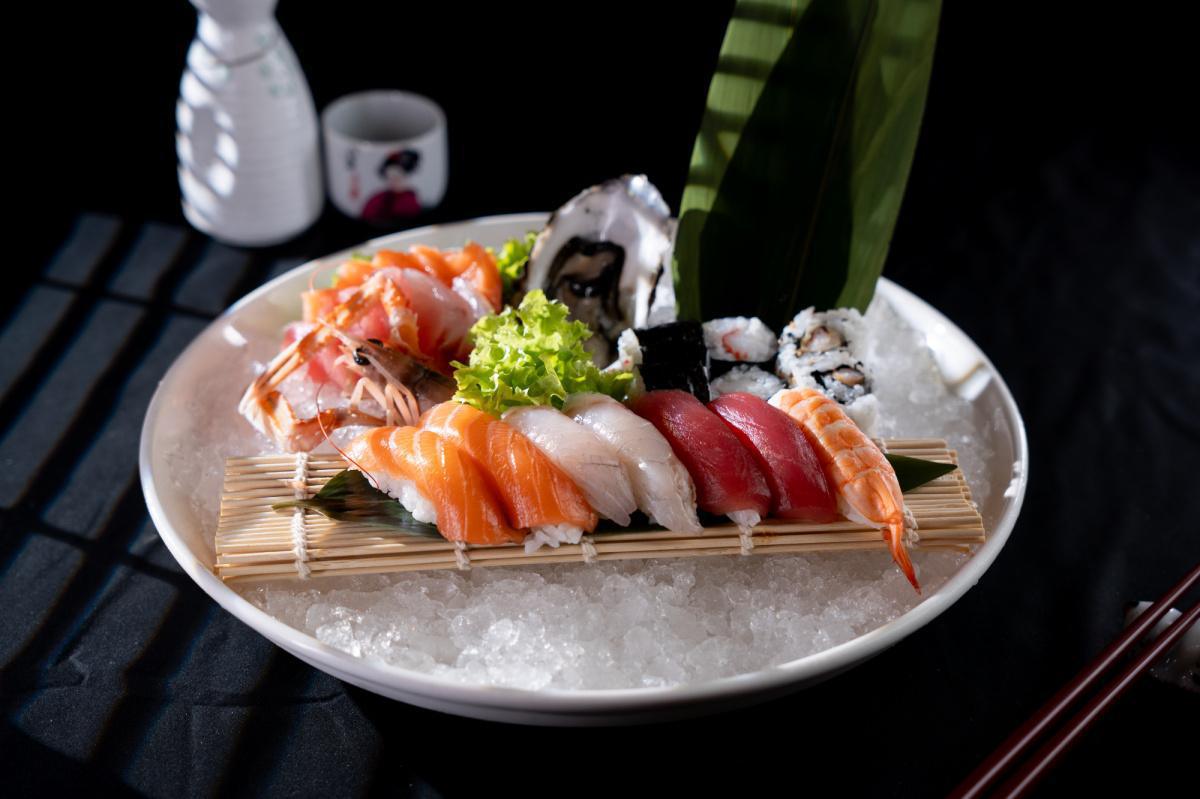 Restaurant River Sushi Restaurant River Sushi