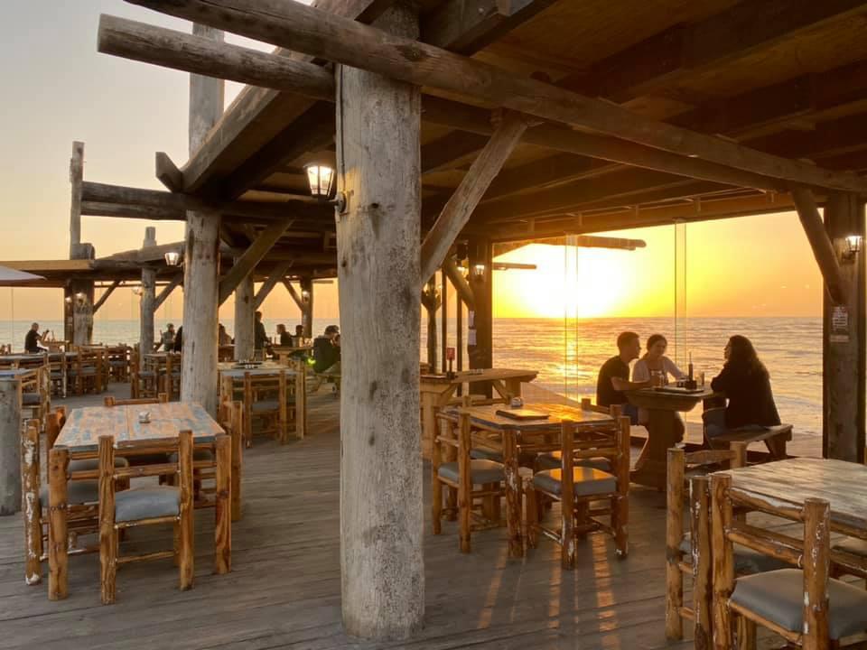 Tiger Reef Beach Bar & Grill Tiger Reef Beach Bar & Grill