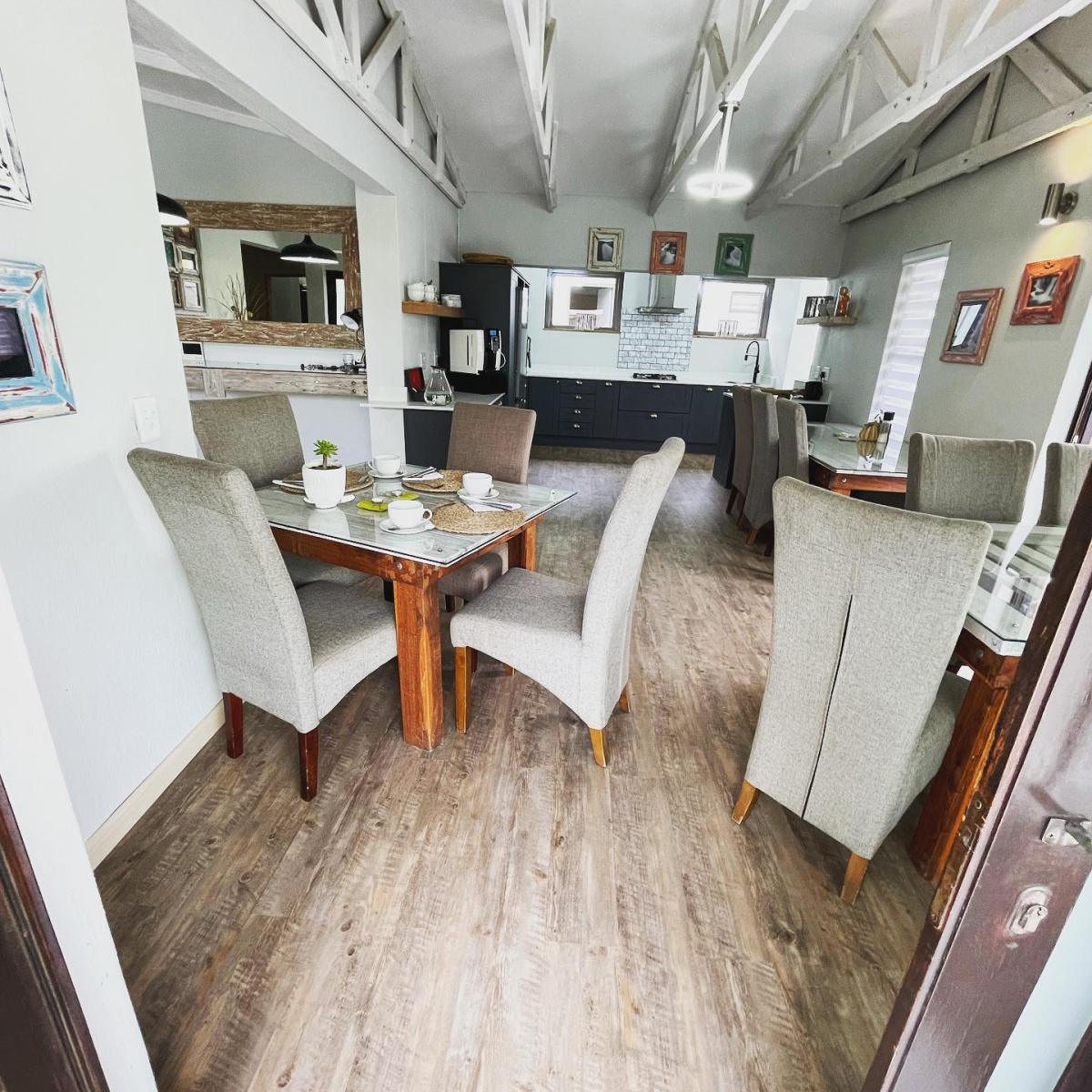 Organic Square Guesthouse Organic Square Guesthouse