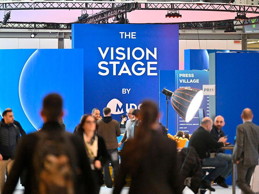 “Refocusing on Humans”, las tendencias de la moda 2025,que se presentaron en MIDO