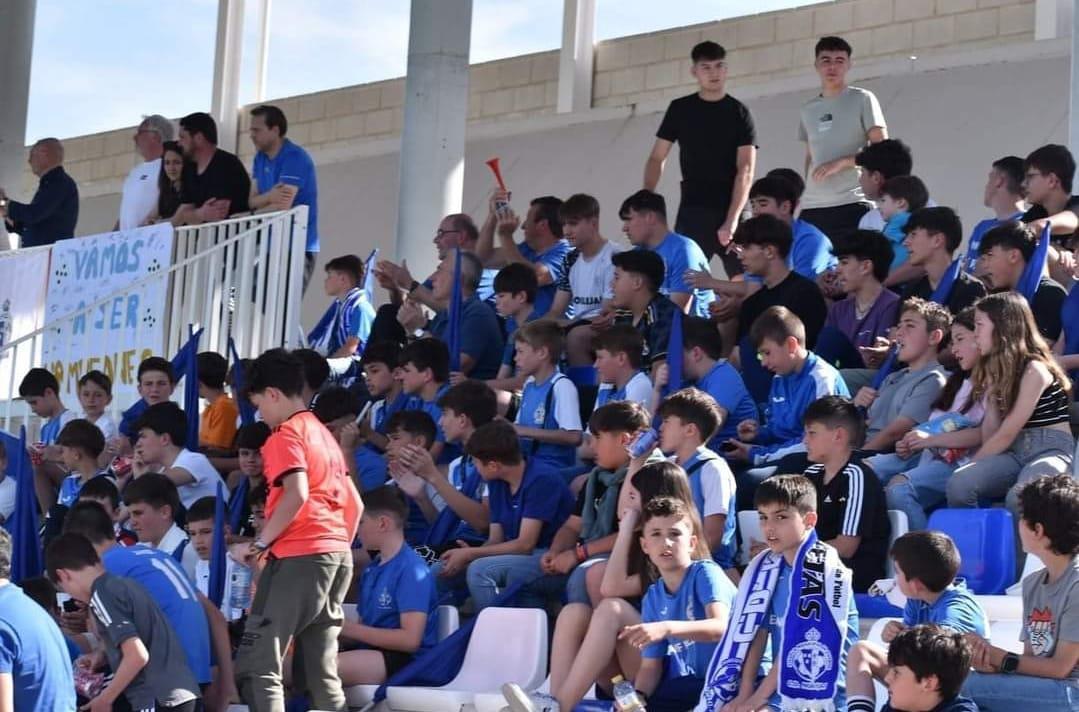 Acompaña al C.D. Noblejas en busca del ascenso Acompaña al C.D. Noblejas en busca del ascenso