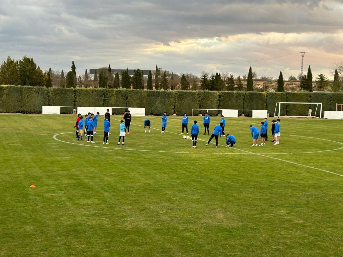 La Escuela de Fútbol de Noblejas recuerda a Walid La Escuela de Fútbol de Noblejas recuerda a Walid
