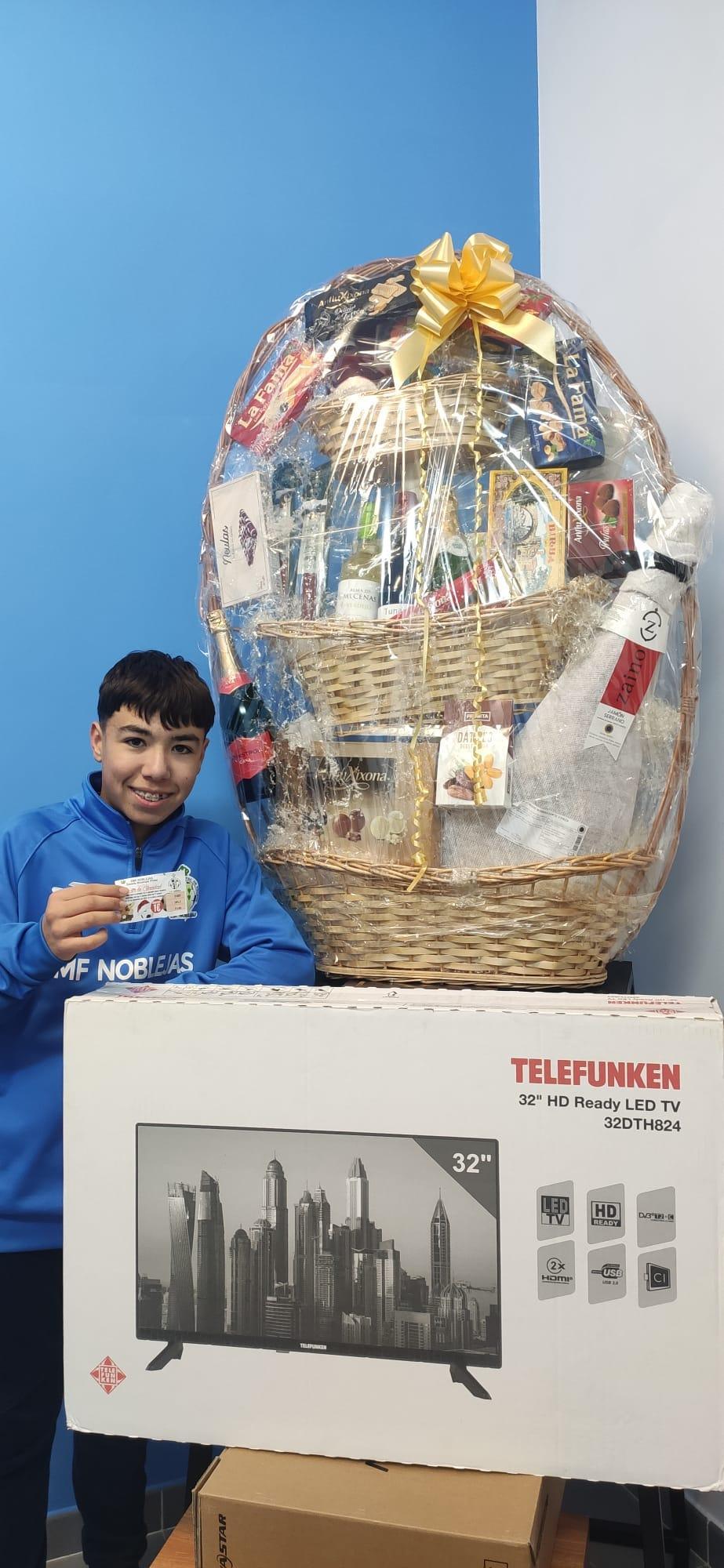 Alejandro Orgaz, ganador de la Gran Cesta de Navidad 2024 Alejandro Orgaz, ganador de la Gran Cesta de Navidad 2024