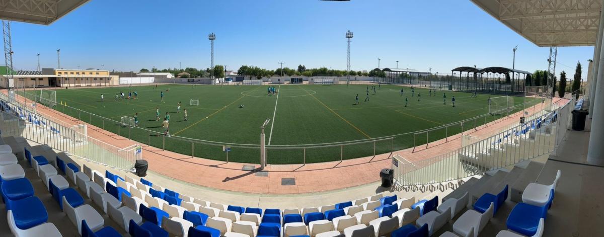 Diversión, fútbol y un original Bingo Deportivo para cerrar la semana en el Campus EMF Noblejas
