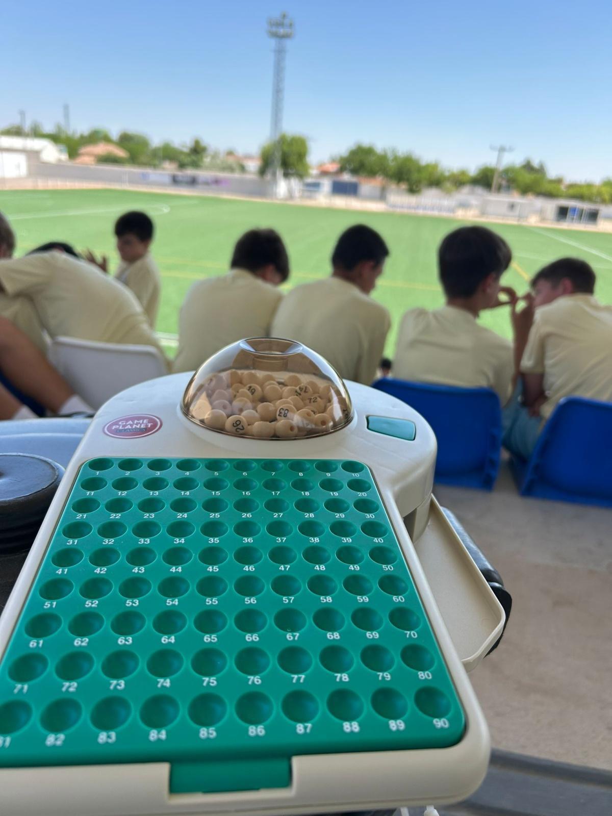 Diversión, fútbol y un original Bingo Deportivo para cerrar la semana en el Campus EMF Noblejas Diversión, fútbol y un original Bingo Deportivo para cerrar la semana en el Campus EMF Noblejas