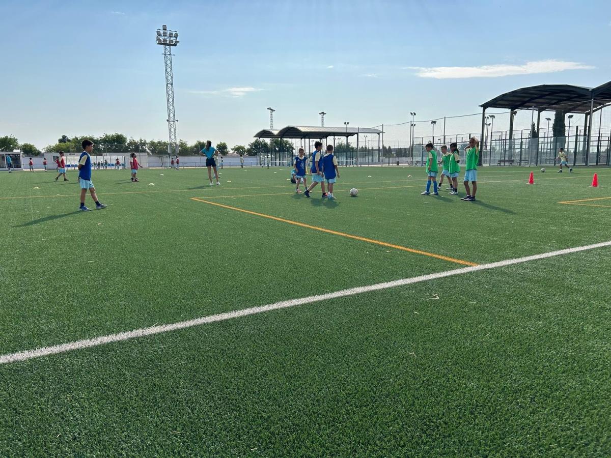 Fútbol, piscina y un divertido Trivial del Mundial de Clubes en el ecuador de la semana Fútbol, piscina y un divertido Trivial del Mundial de Clubes en el ecuador de la semana