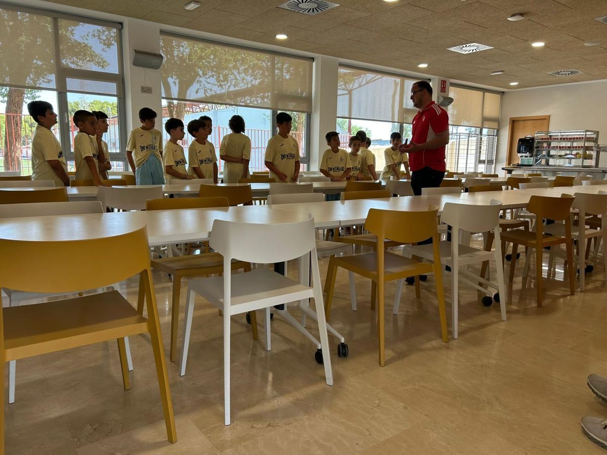 Una visita inolvidable: nuestros jugadores descubren la Residencia de Deportistas de la Federación de Fútbol de Castilla-La Mancha Una visita inolvidable: nuestros jugadores descubren la Residencia de Deportistas de la Federación de Fútbol de Castilla-La Mancha
