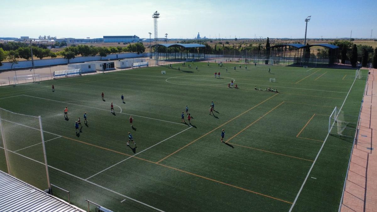 El fútbol, la piscina y los eSports protagonizan una nueva jornada del Campus EMF Noblejas 2026 El fútbol, la piscina y los eSports protagonizan una nueva jornada del Campus EMF Noblejas 2026