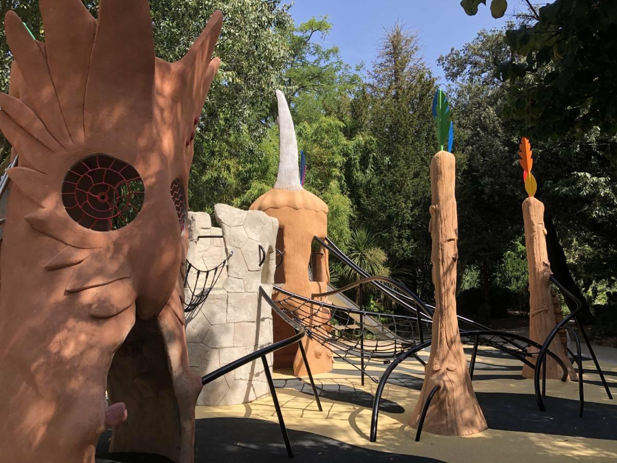 Aire de jeux , jardin des plantes du Muséum Aire de jeux , jardin des plantes du Muséum