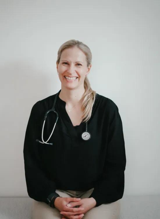 Jessica Johnston BA Psych, BNSc, MA, PHC-NP Jessica Johnston BA Psych, BNSc, MA, PHC-NP