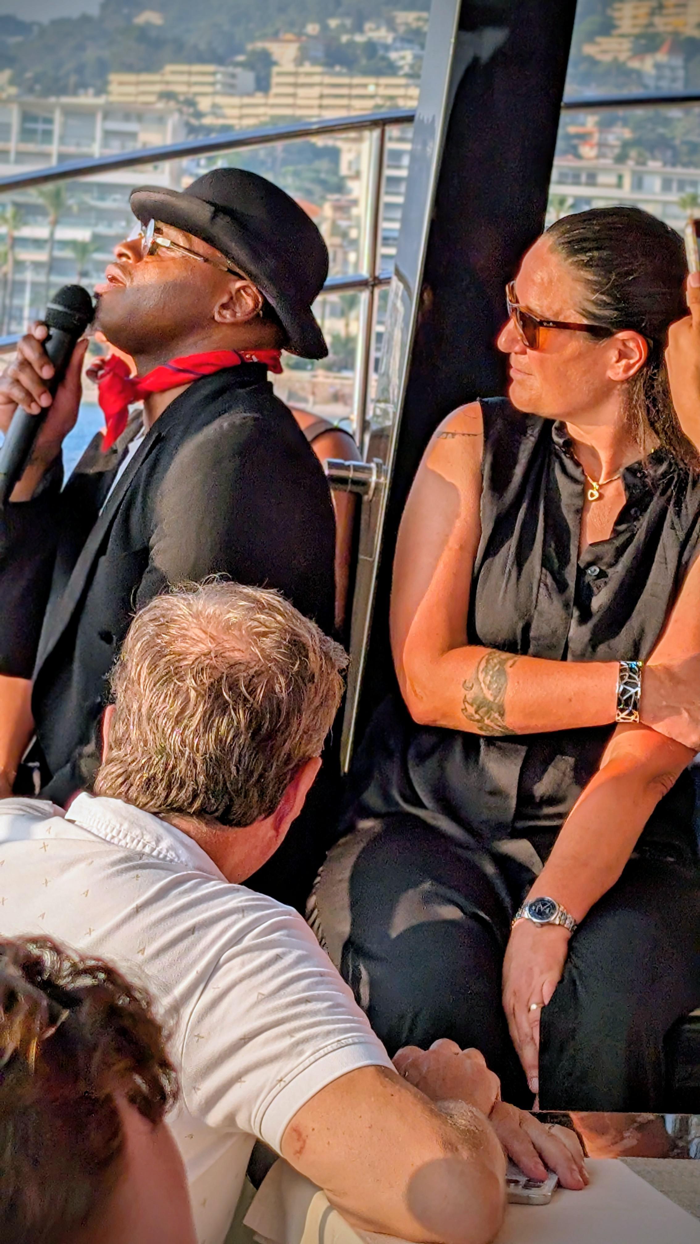 Le Cabaret Flottant