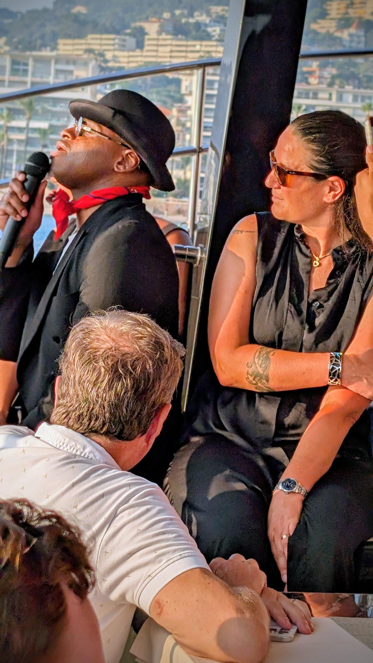 Le Cabaret Flottant