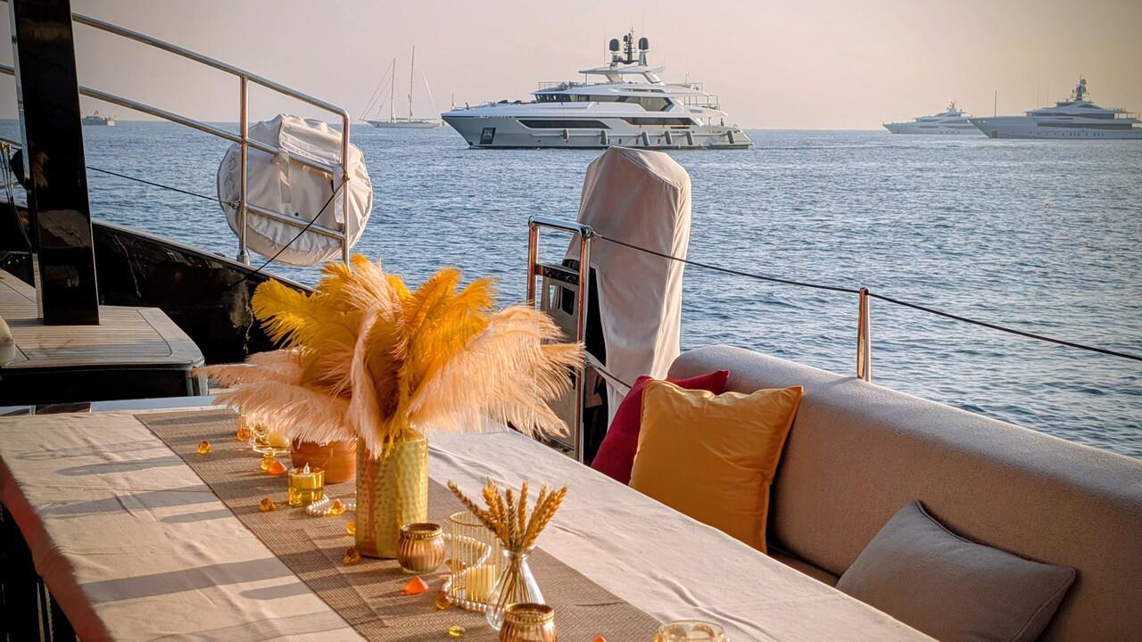 Le Cabaret Flottant