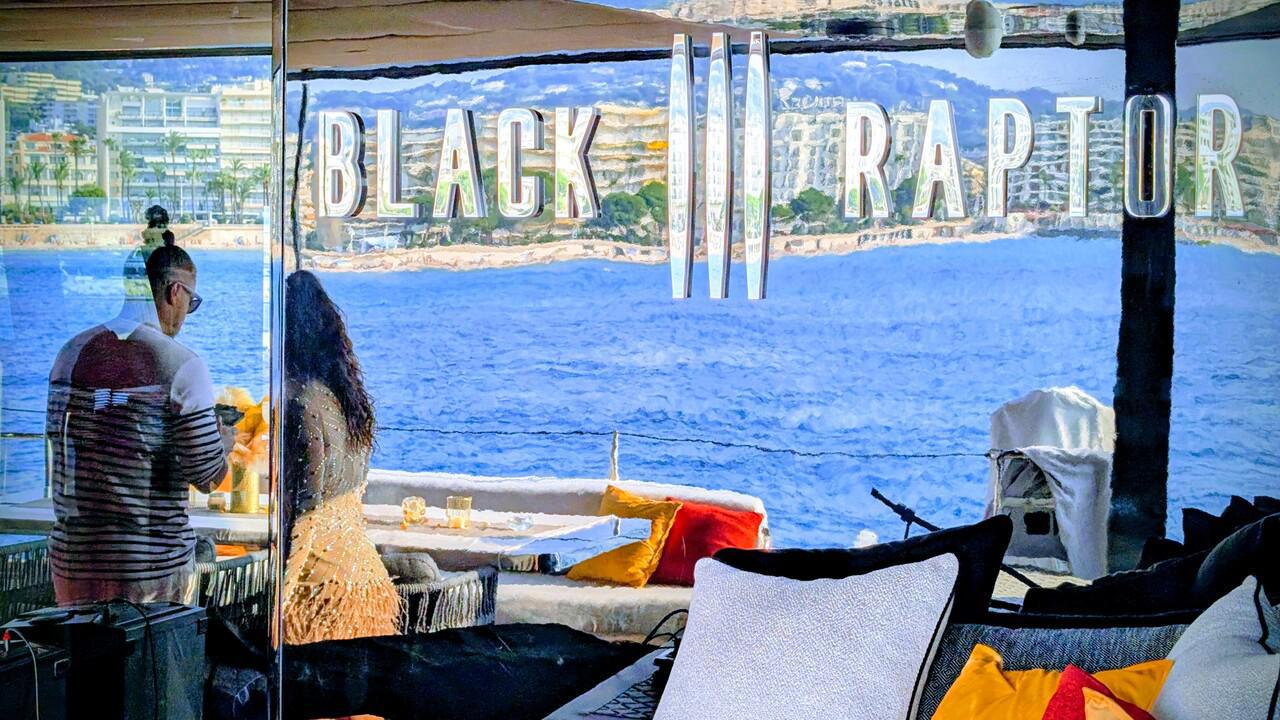 Le Cabaret Flottant