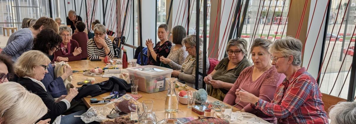 Café Tricot au Carré Rouge