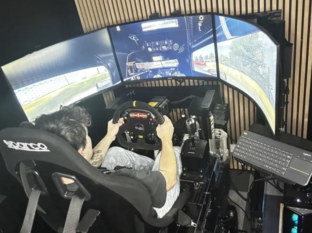 Simulateur JCL Pro de course au Mans