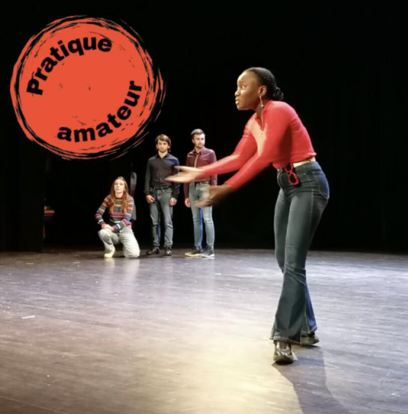 Ateliers en scène à l'EVE - Scène Universitaire Ateliers en scène à l'EVE - Scène Universitaire