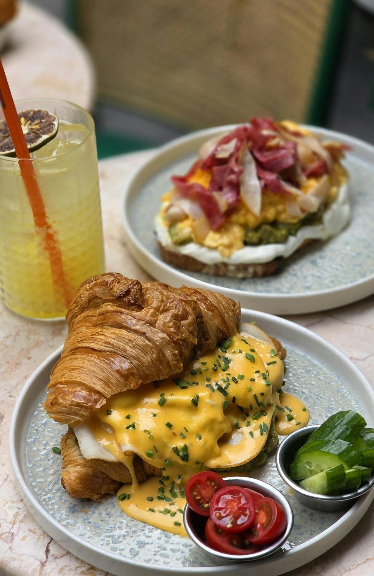 Top 5 des Meilleurs Brunchs & Coffee Shops au Mans en Mai 2026 : Le Guide Local Top 5 des Meilleurs Brunchs & Coffee Shops au Mans en Mai 2026 : Le Guide Local